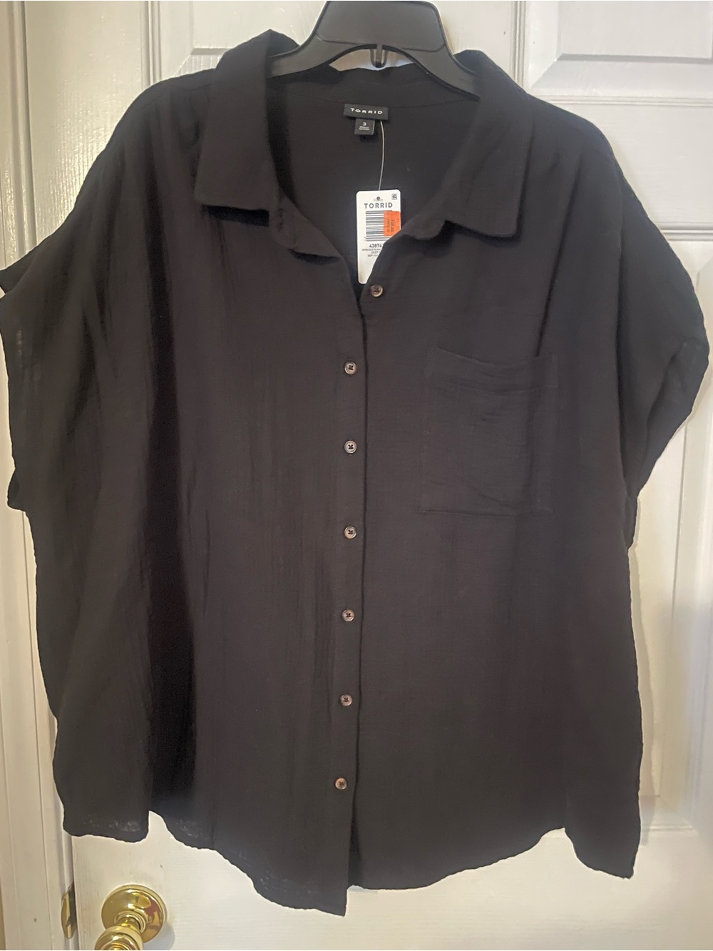 torrid Black Short-Sleeve Button-Down Shirt
